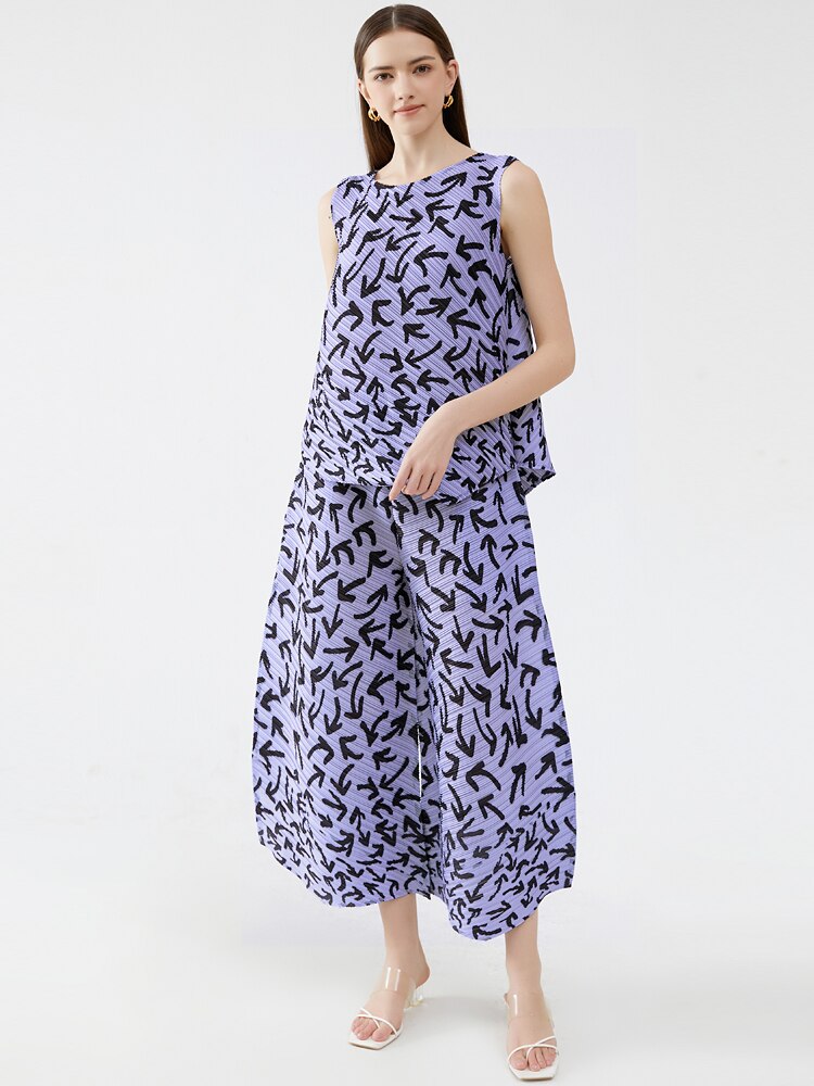 Miyake Pleats Arrow Printed Two Piece Sets