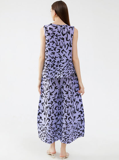 Miyake Pleats Arrow Printed Two Piece Sets