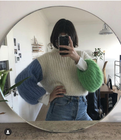 Handmade color blocked two-color lantern sleeve sweater for women