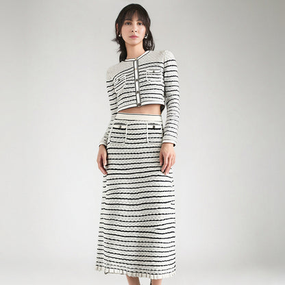 Small niche design contrasting striped short top lace skirt knit set