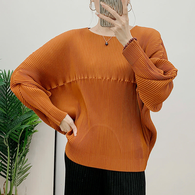 Fish scale pleated T-shirt autumn fashion pleated solid color design, slim fit and slimming, long sleeved top for women