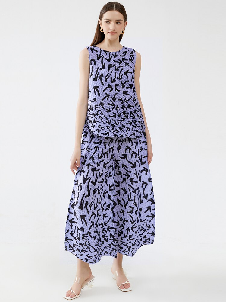 Miyake Pleats Arrow Printed Two Piece Sets