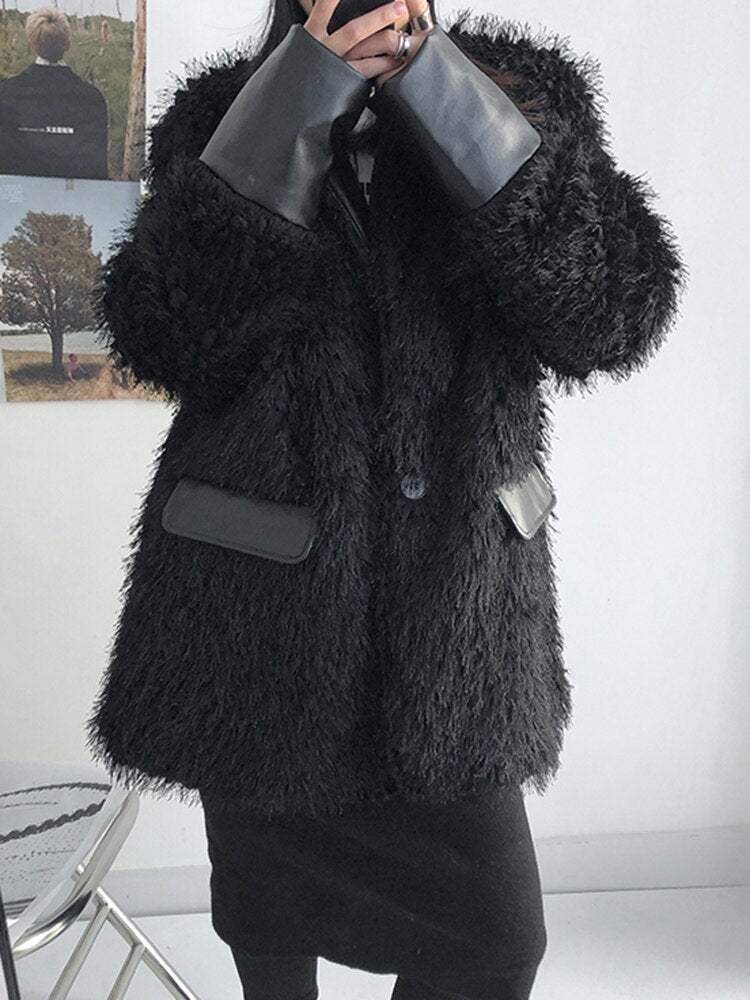 Korean Designed Black Imitation Fur Thick Coat Women's Splicing PU Leather Fashionable Loose Plush Fur Coat Winter Couple