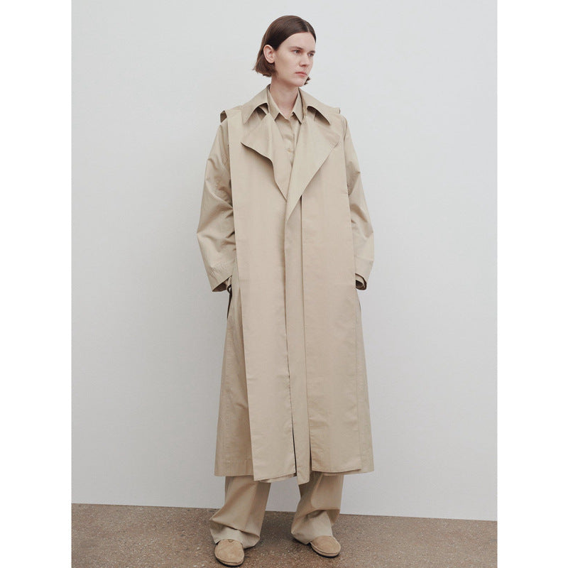 Minimally sophisticated detachable hat long jacket