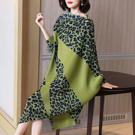 High-End Pleated Niche French Dress Summer New Western Style Leopard Print Temperament Bat Sleeve Irregular Loose for Women