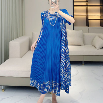 Noble temperament, ethnic style, pleated plus size loose dress, summer fashion, western-style, simple and meat blocking mother's outfit