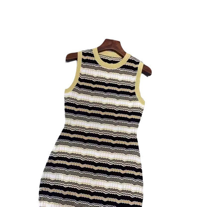 New sleeveless striped niche design commuting waist cinching jacquard knitted dress